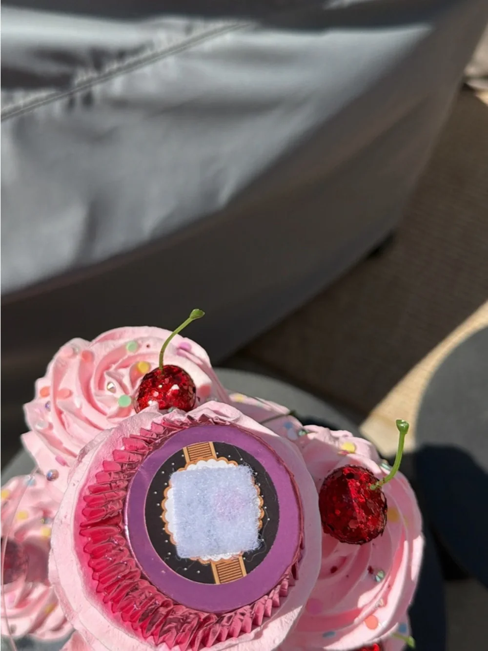 N/A decorative cupcake
